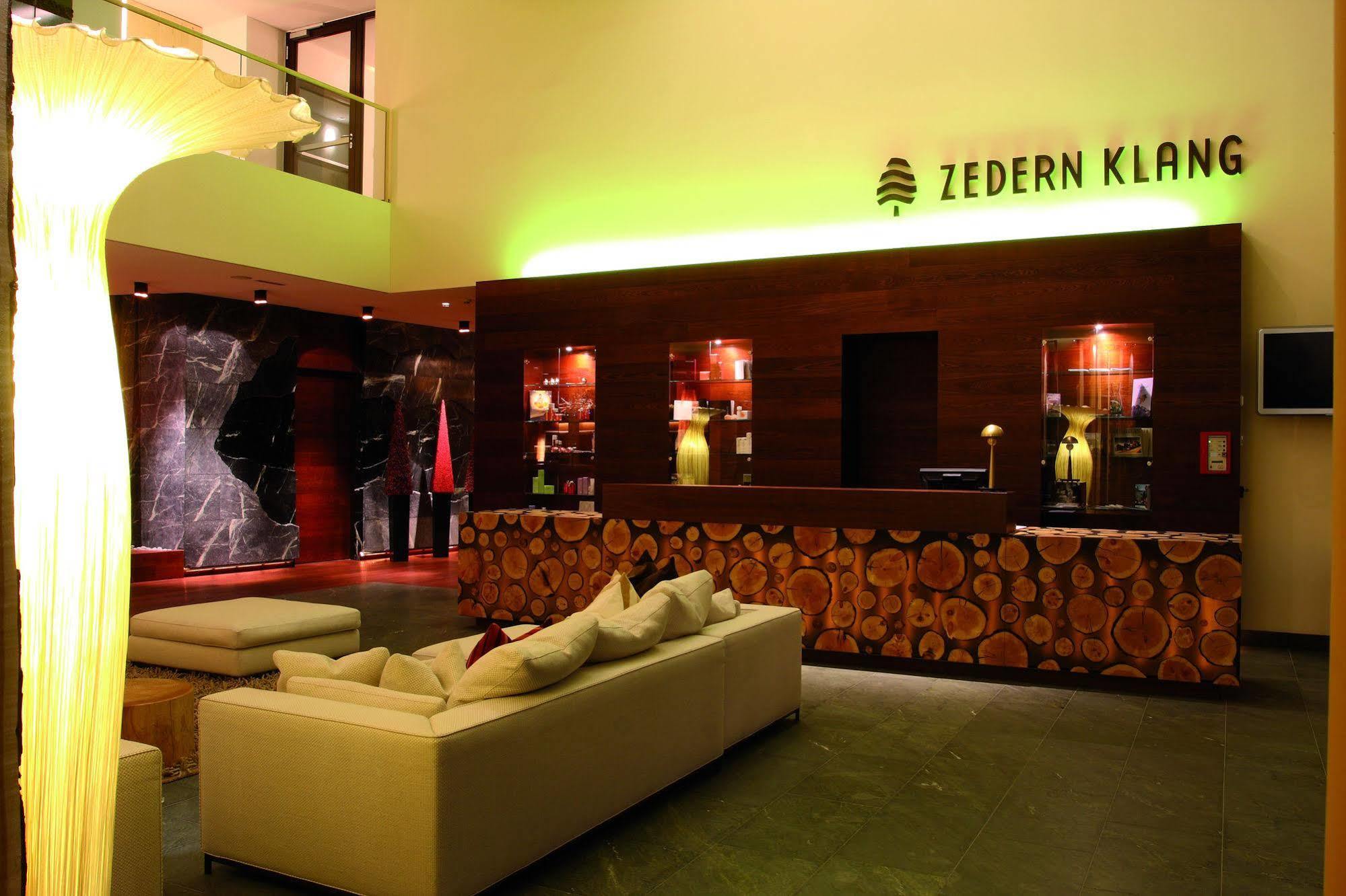 Spa Hotel Zedern Klang Hopfgarten in Defereggen Eksteriør billede